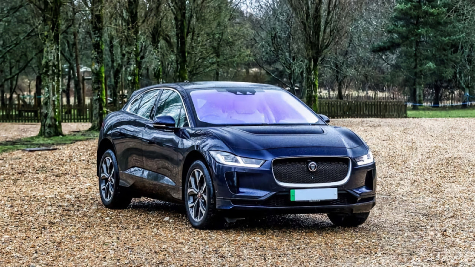 В продаже появился Jaguar короля Чарльза III | Tengriauto.kz